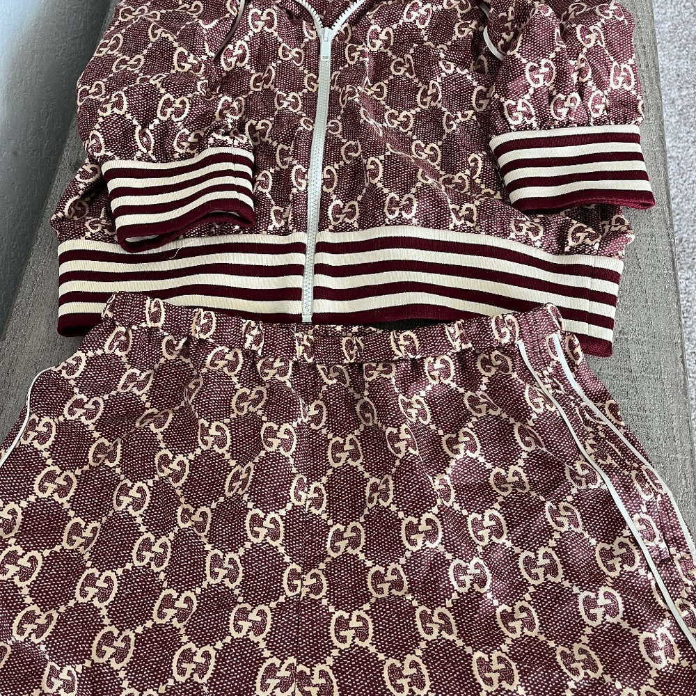 Gucci women's shorts set